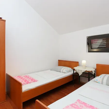 Apartament By The Sea Grebastica, - 19106 *