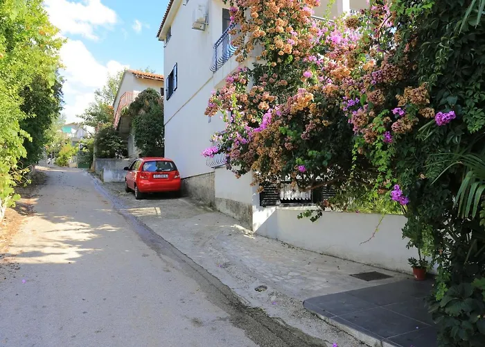 Daire By The Sea Grebastica, - 19106