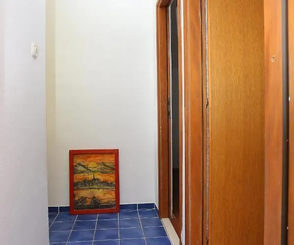 Daire By The Sea Grebastica, - 19106