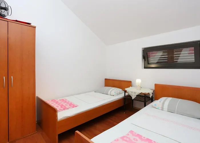 아파트 By The Sea Grebastica, - 19106 *